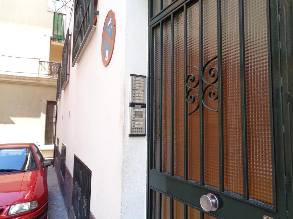 Apartamentos Ramirez 3000 Granada Buitenkant foto